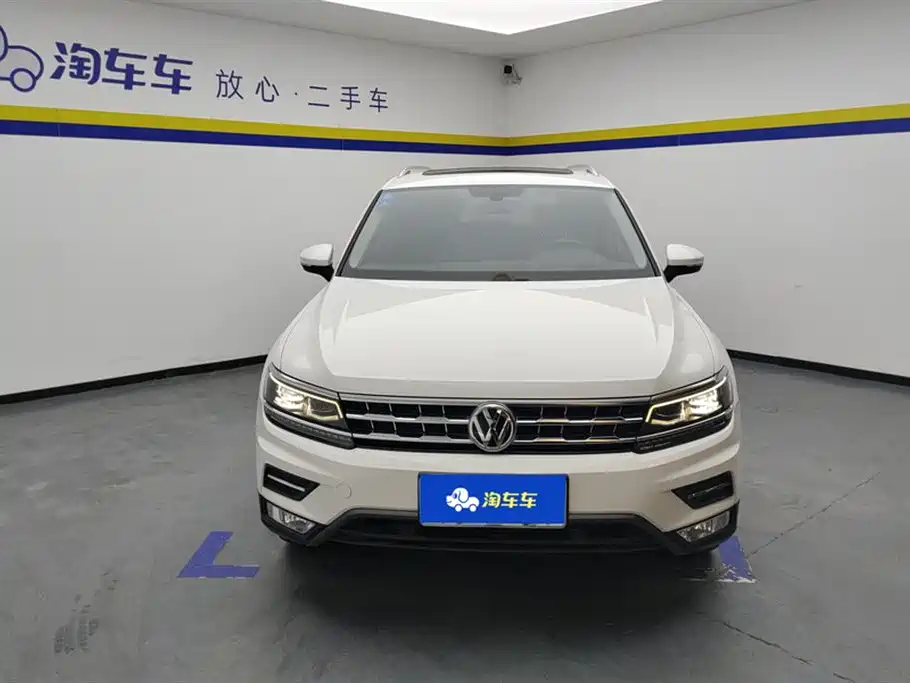 Volkswagen Tiguan L 2017 — фото 2