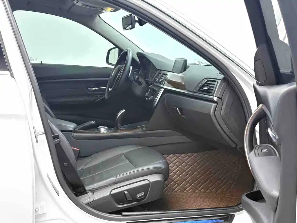 BMW 3 Series 2015
