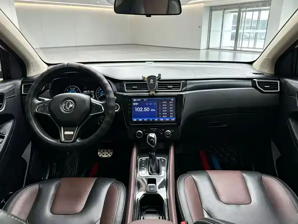 Dongfeng Scenery 580 2017