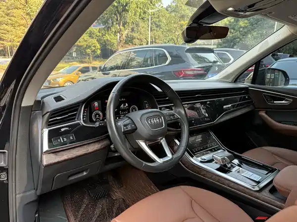 Audi Q7 2023