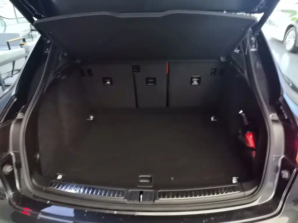 Porsche Macan 2022 — фото 19