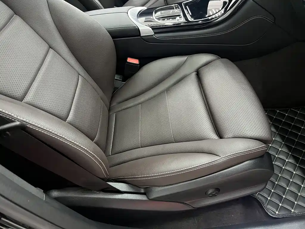 Mercedes-Benz GLC 2020 — фото 19