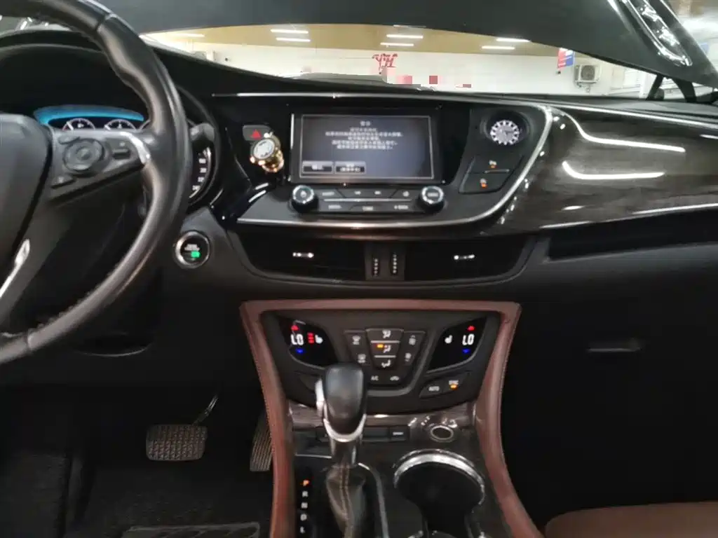 Buick Envision Plus 2016 — фото 13