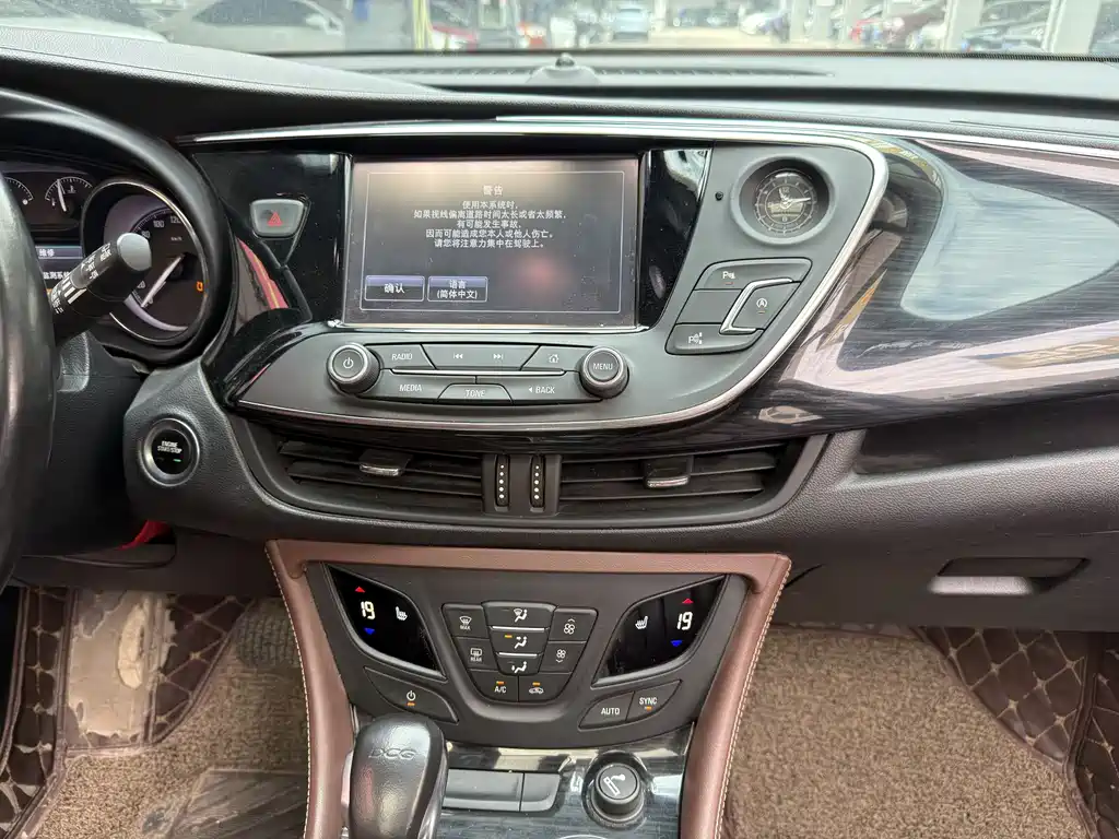 Buick Envision Plus 2018 — фото 4