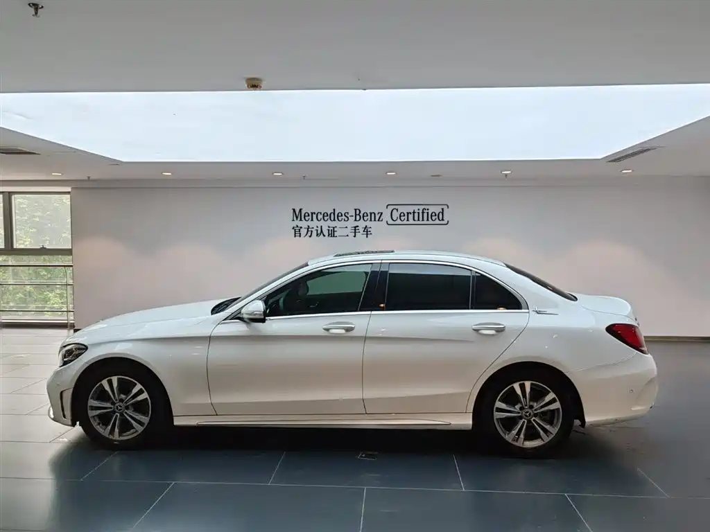 Mercedes-Benz C-Class 2019 — фото 7
