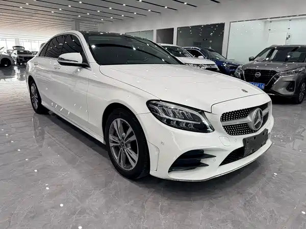 Mercedes-Benz C-Class 2020