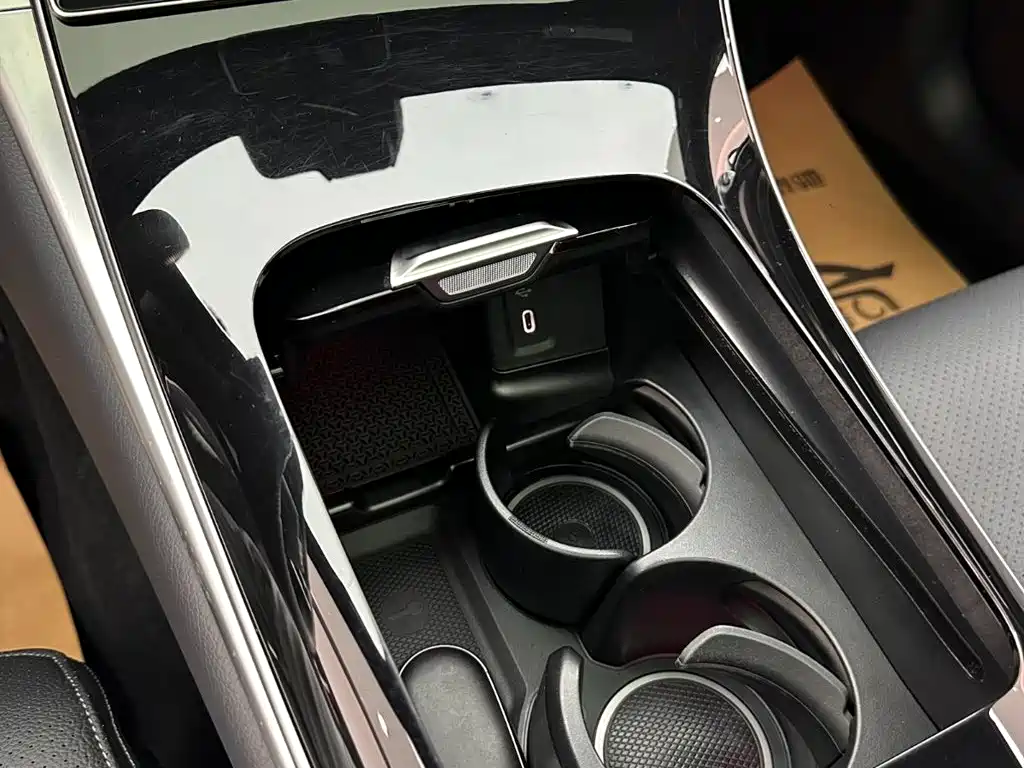 Mercedes-Benz GLC 2023 — фото 18