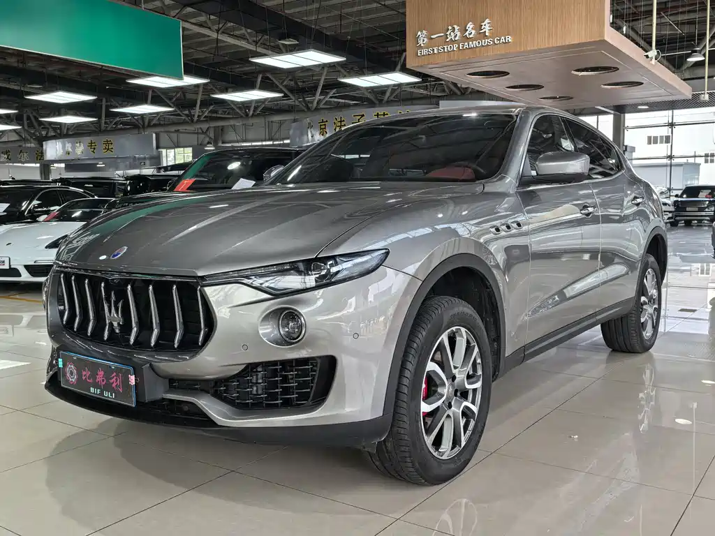 Maserati Levante 2019 — фото 1
