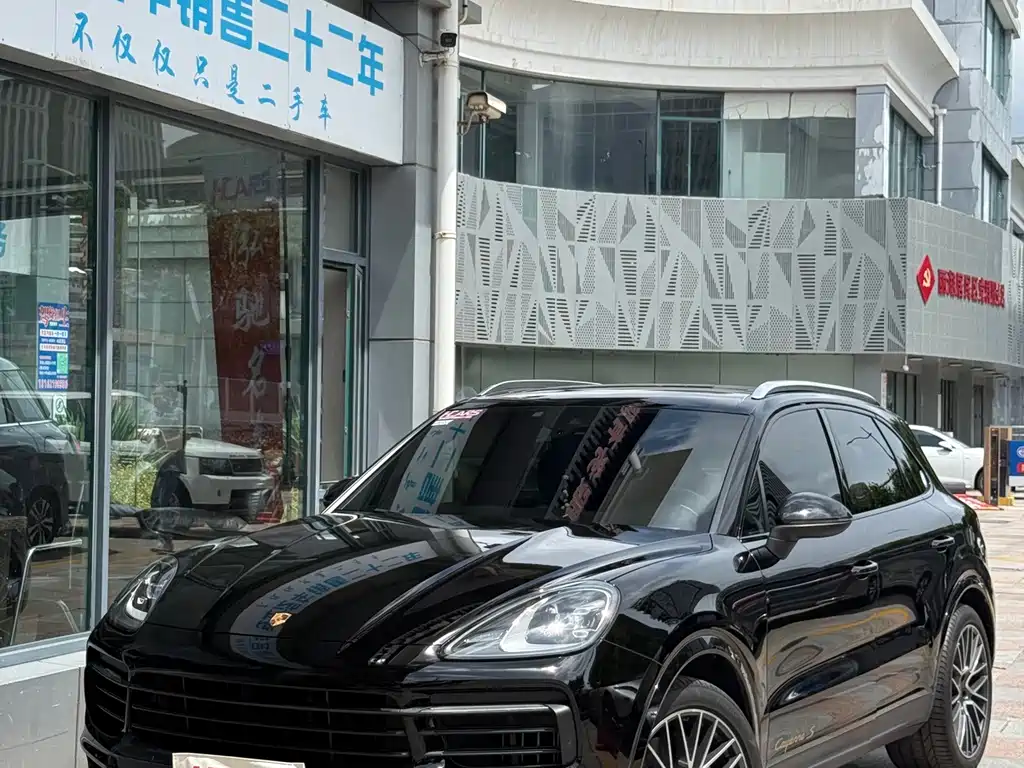 Porsche Cayenne 2018 — фото 14
