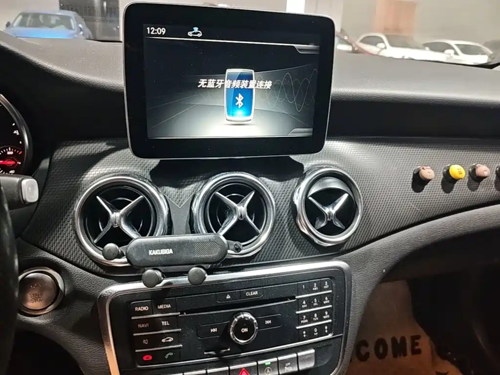 Mercedes-Benz GLA 2018 — фото 13