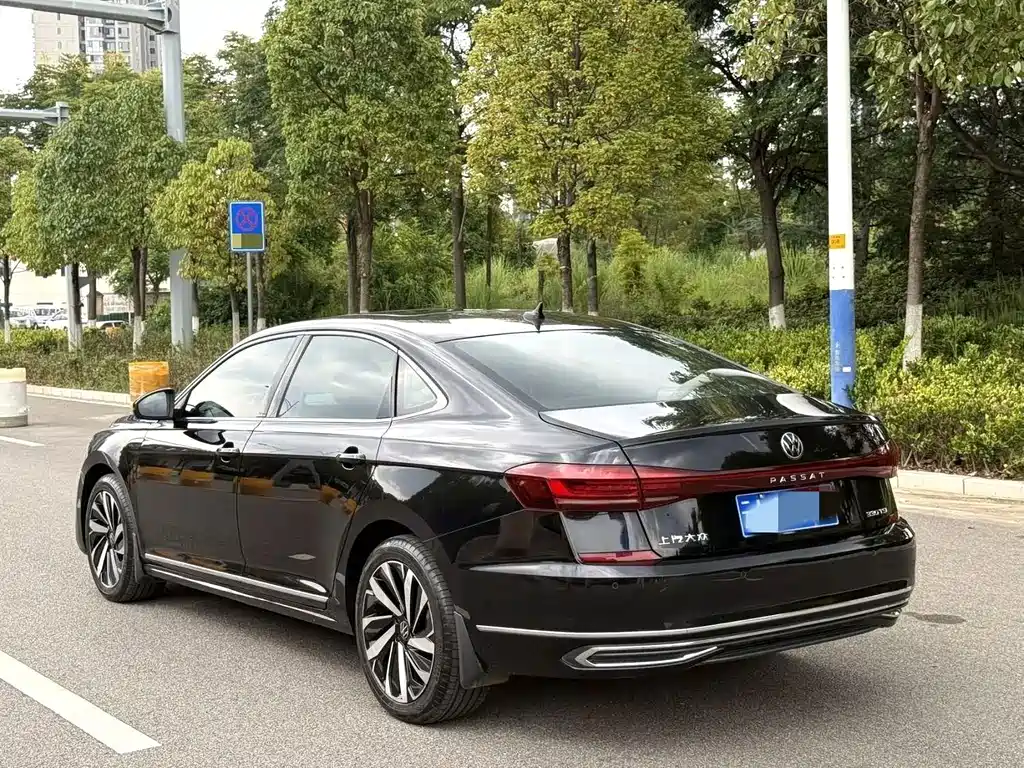 Volkswagen Passat 2021