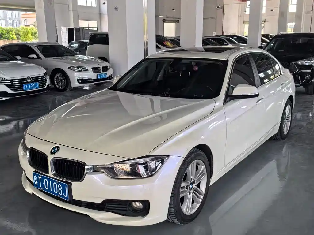 BMW 3 Series 2016 — фото 1