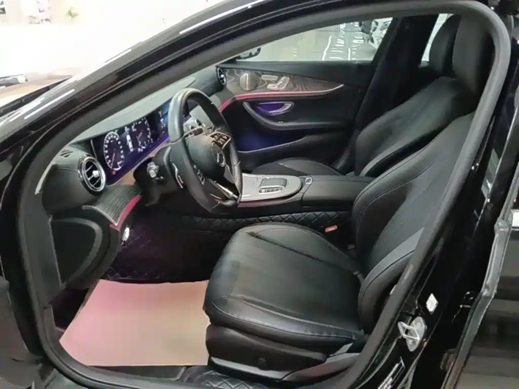 Mercedes-Benz E-Class 2022 — фото 15