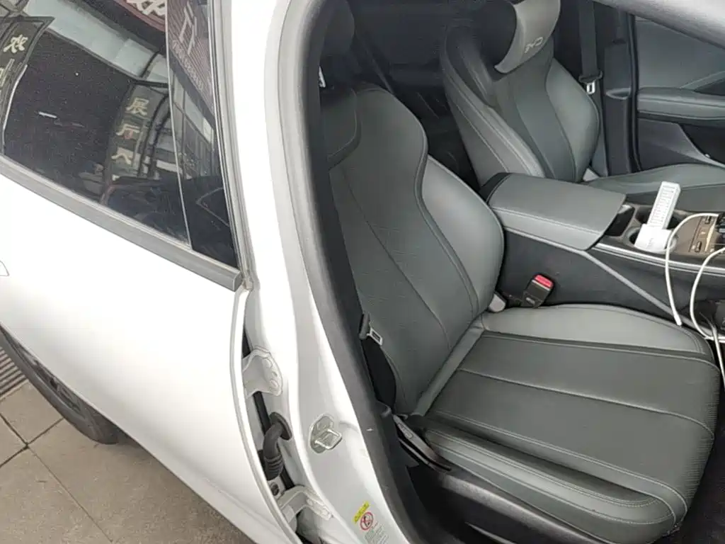 BYD Qin PLUS 2025 — фото 25