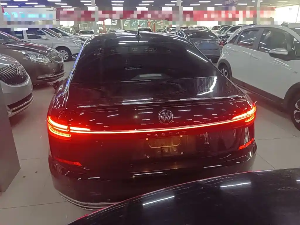 Volkswagen Passat 2024