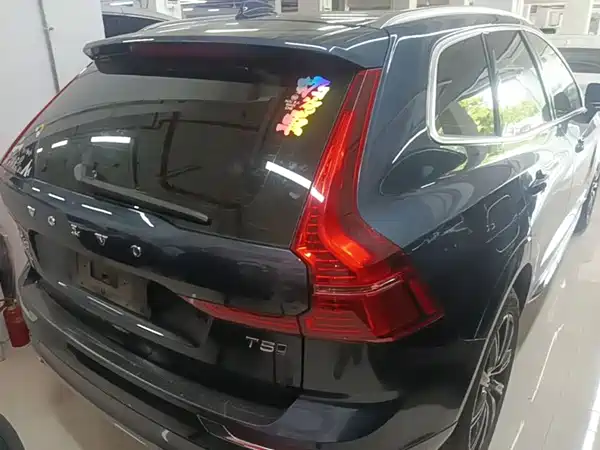 Volvo XC60 2021