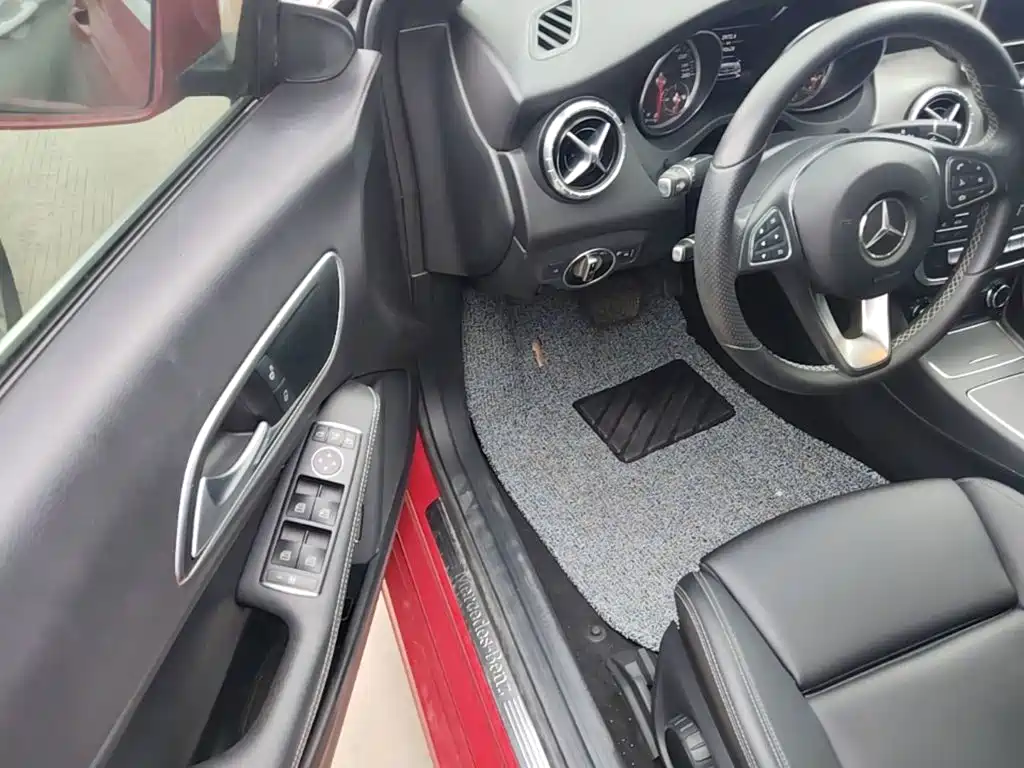 Mercedes-Benz CLA 2017 — фото 16