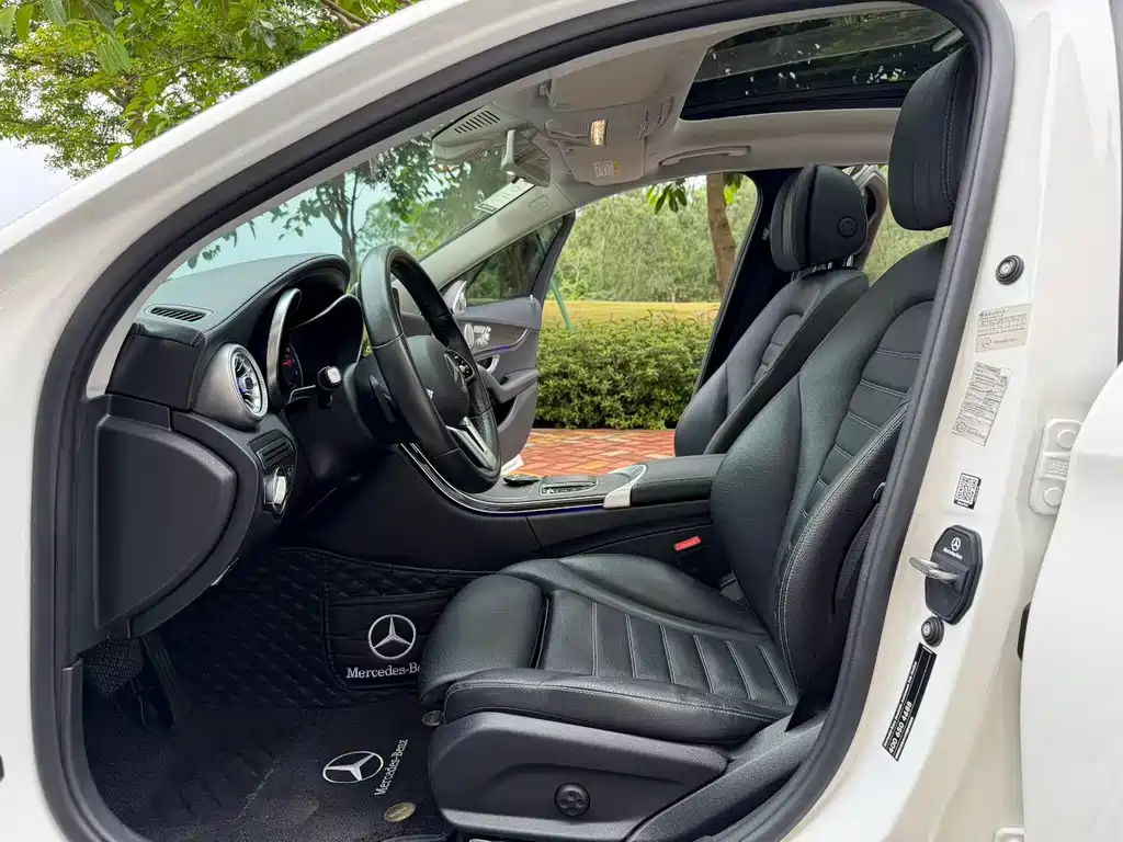 Mercedes-Benz C-Class 2019 — фото 6
