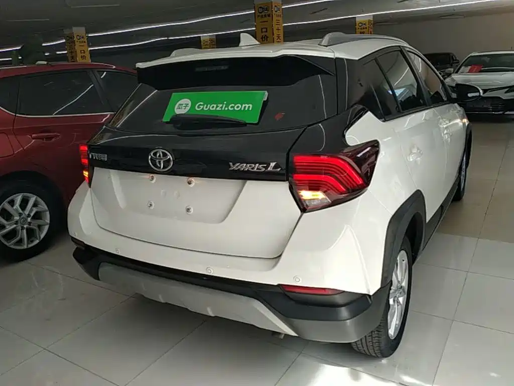 Toyota Yaris L 2020