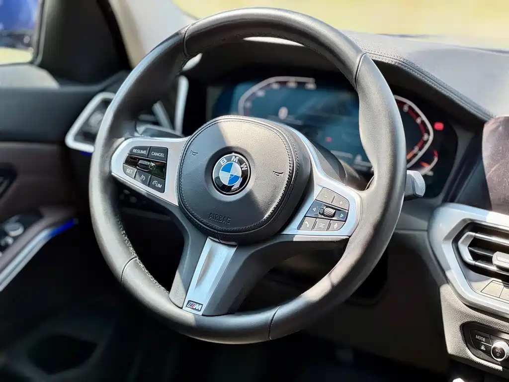 BMW 3 Series 2021 — фото 17