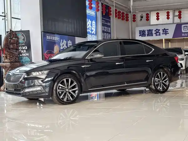 Skoda Superb 2023