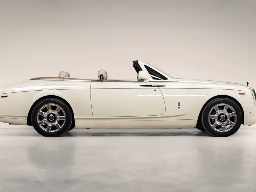 Rolls-Royce Phantom 2015 — фото 4