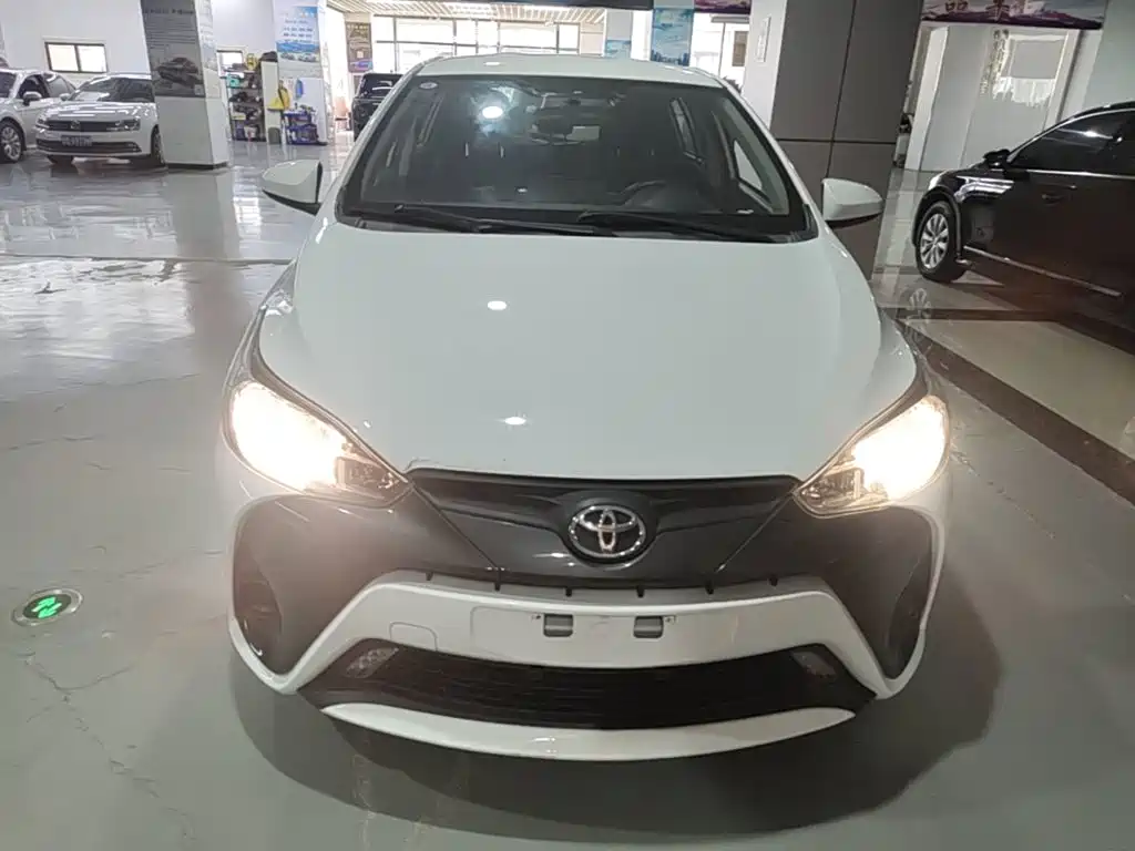 Toyota Yaris L 2016