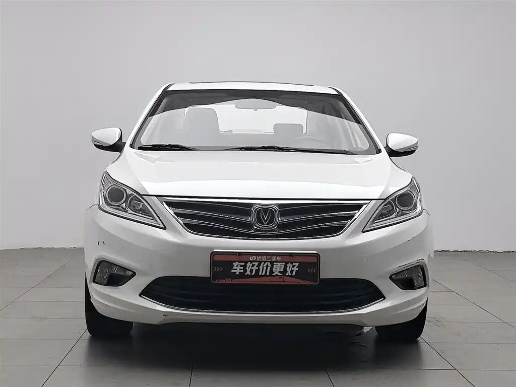 Changan Eado 2015 — фото 3
