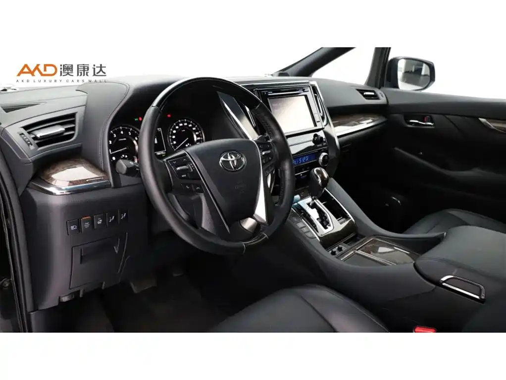 Toyota Alphard 2018 — фото 6