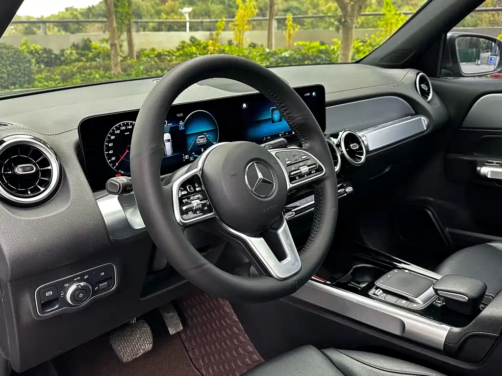 Mercedes-Benz GLB 2023 — фото 5