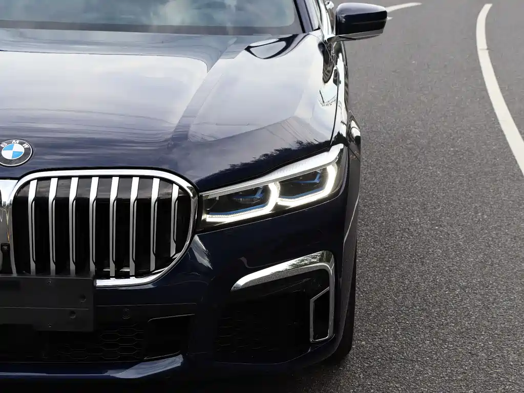 BMW 7 Series 2022 — фото 9