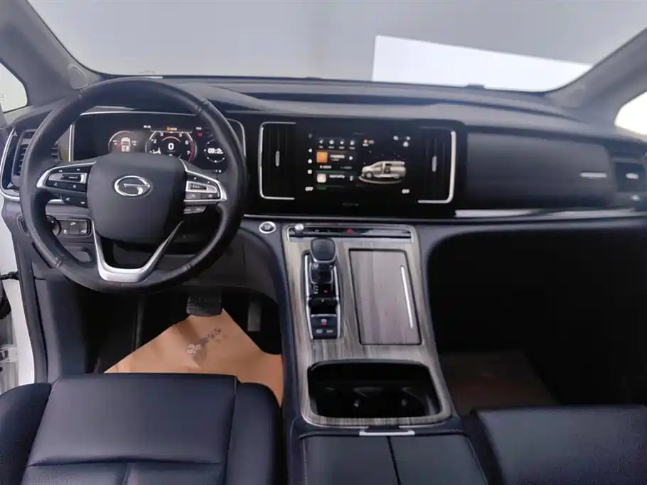 GAC Motor Trumpchi M8 2022 — фото 12
