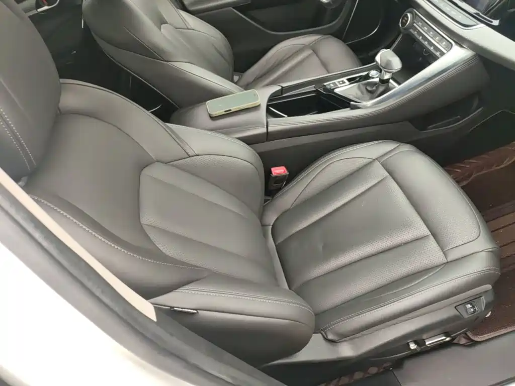 Dongfeng Fengshen AX7 2019 — фото 25