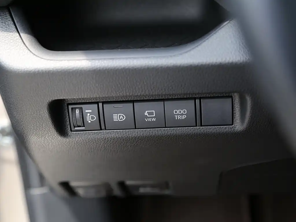 Toyota Wildlander 2023 — фото 12