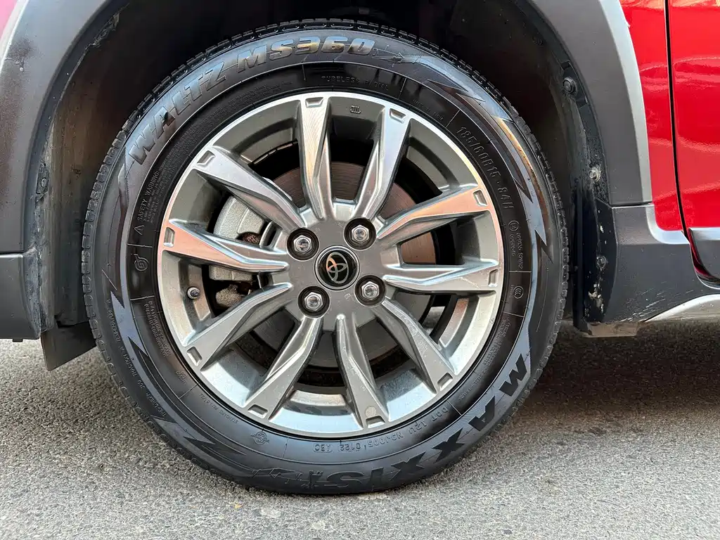 Toyota Yaris L 2022 — фото 24