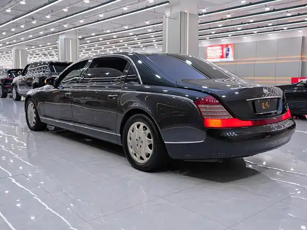 Maybach 2005