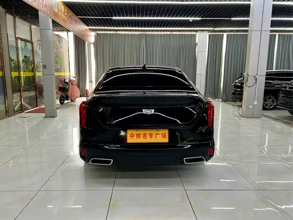 Cadillac CT4 2022
