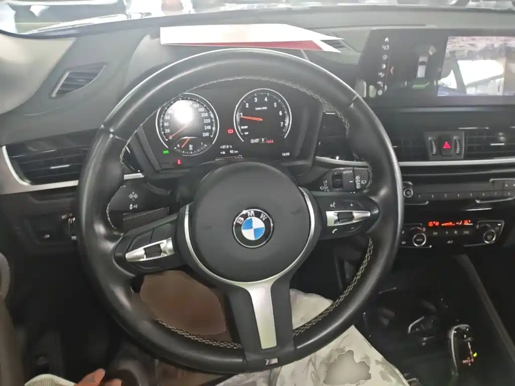 BMW X2 2023 — фото 11