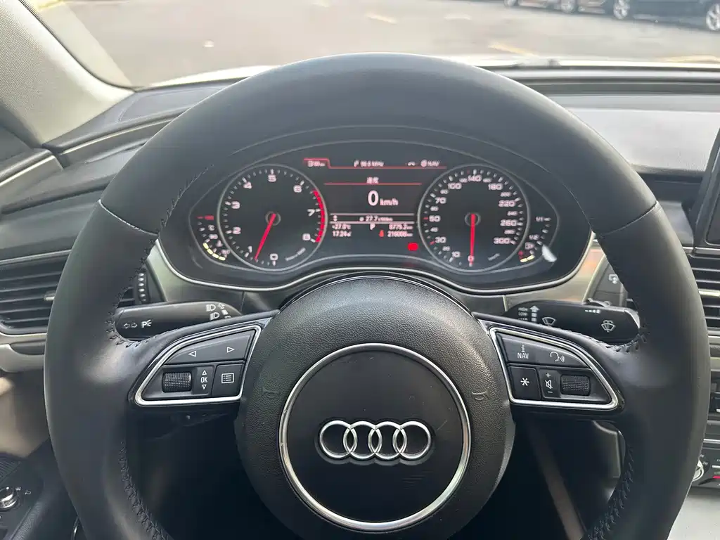 Audi A7 2015 — фото 14