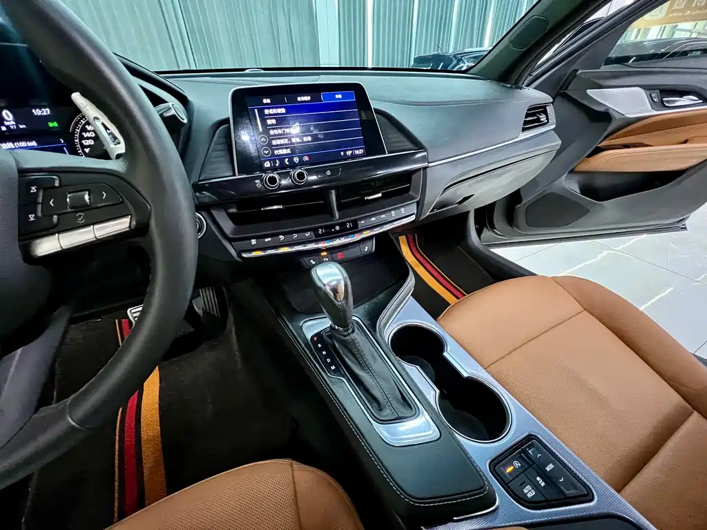 Cadillac CT4 2022 — фото 12