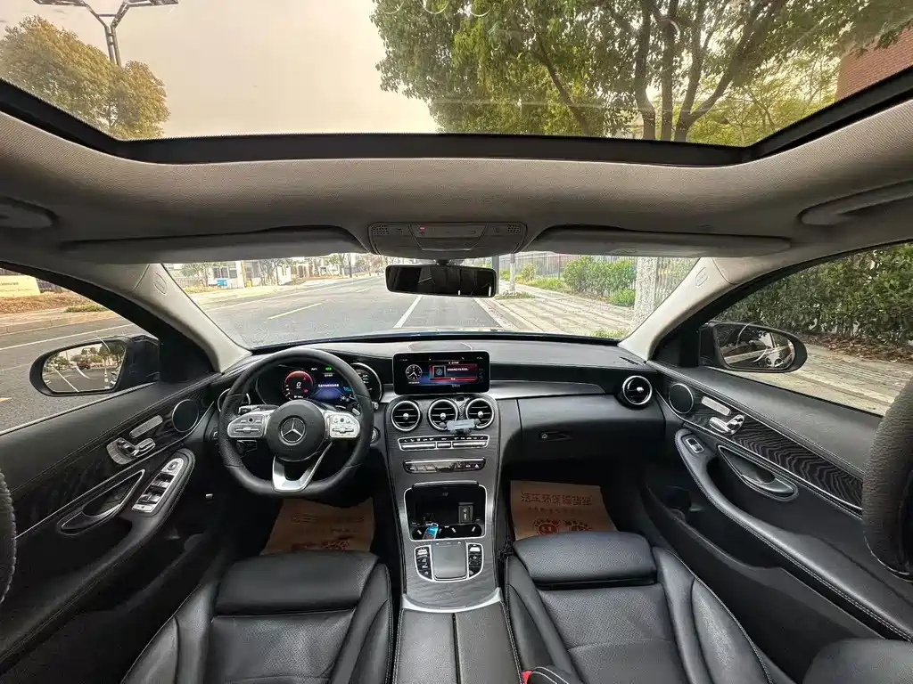 Mercedes-Benz C-Class 2019 — фото 6