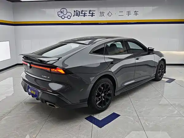 Changan UNI-V 2025