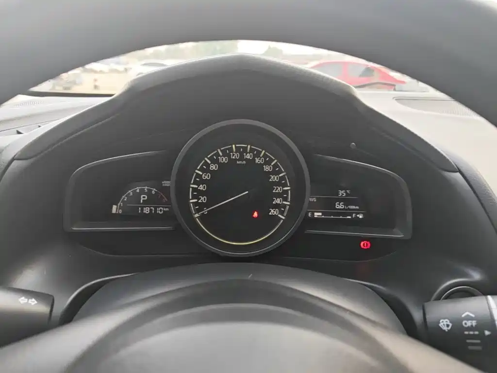 Mazda 3 Angkesela 2017 — фото 12