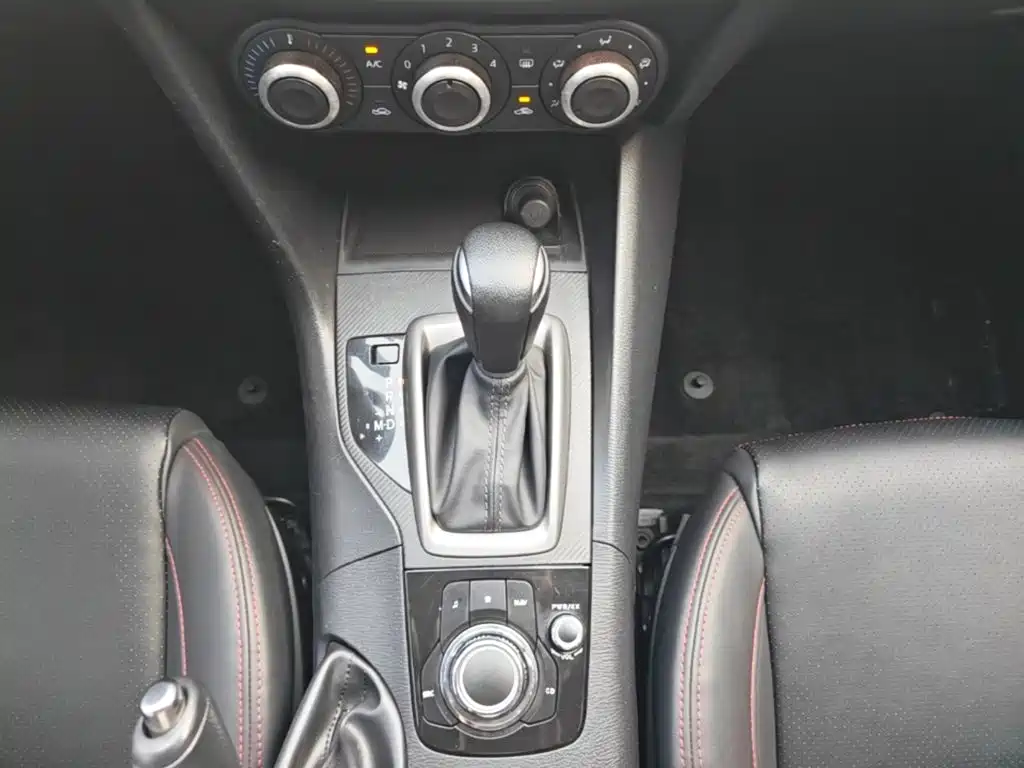 Mazda 3 Angkesela 2017 — фото 14