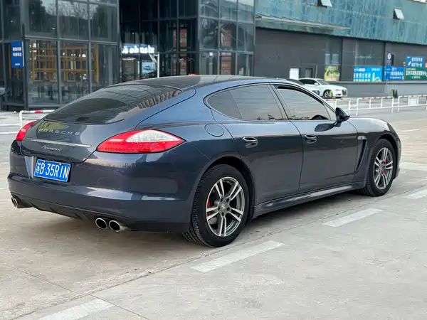Porsche Panamera 2013