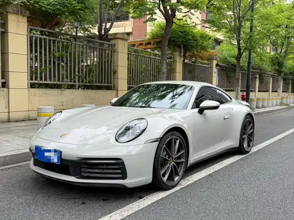 Porsche 911 2021