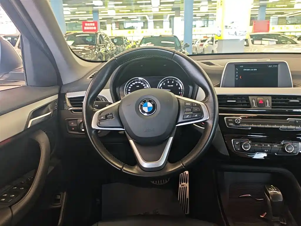 BMW X1 2019 — фото 11