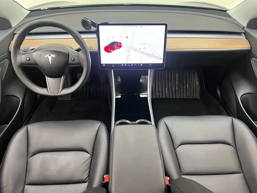 Tesla Model 3 2020 — фото 10