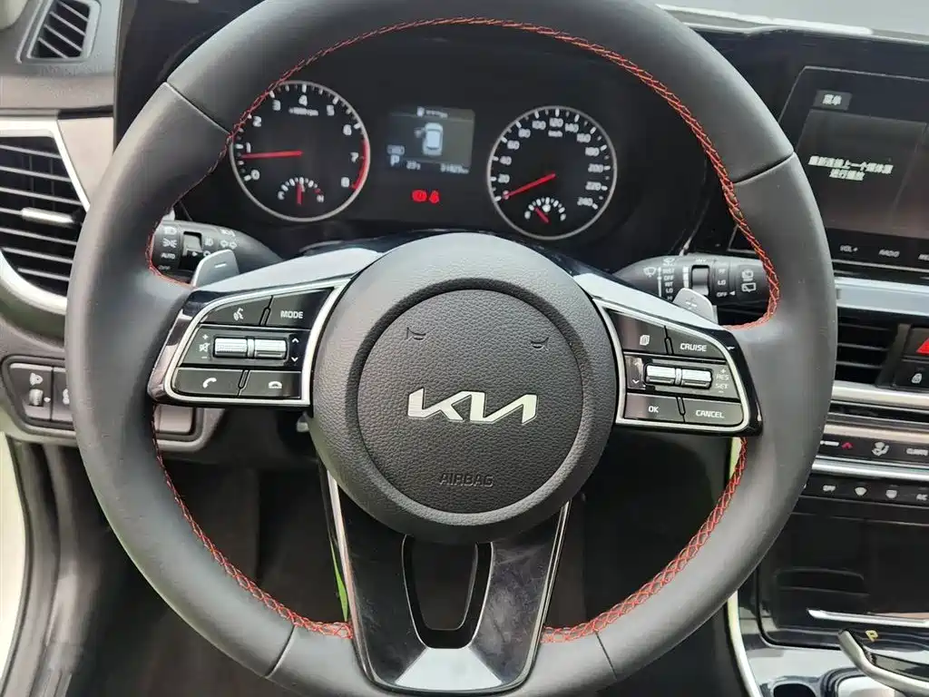 Kia KX3 2022 — фото 13