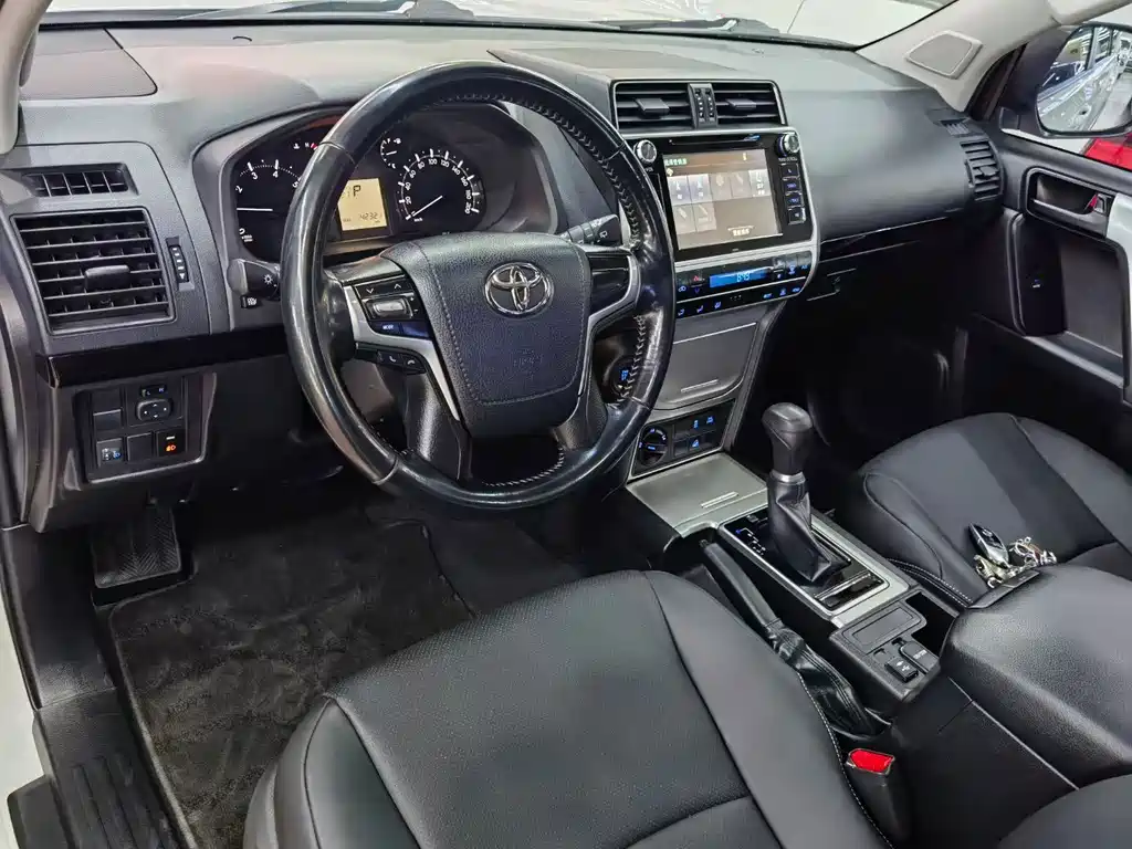 Toyota Prado 2019 — фото 7